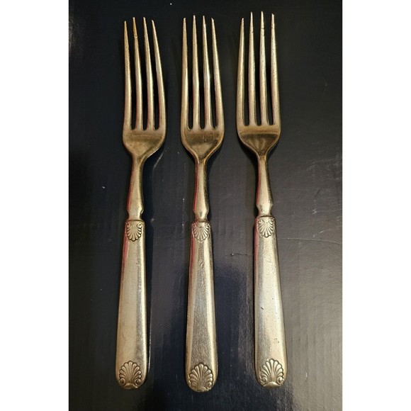 3 Antique Shell Design Forks Rogers And Bro 12 Silver Plated - Picture 1 of 5